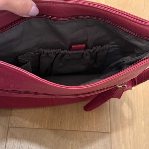 Stone Mountain Accessories Cherry Crossbody Bag - Picture 5 of 6